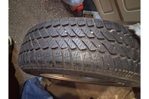 twee autobanden te koop alweers